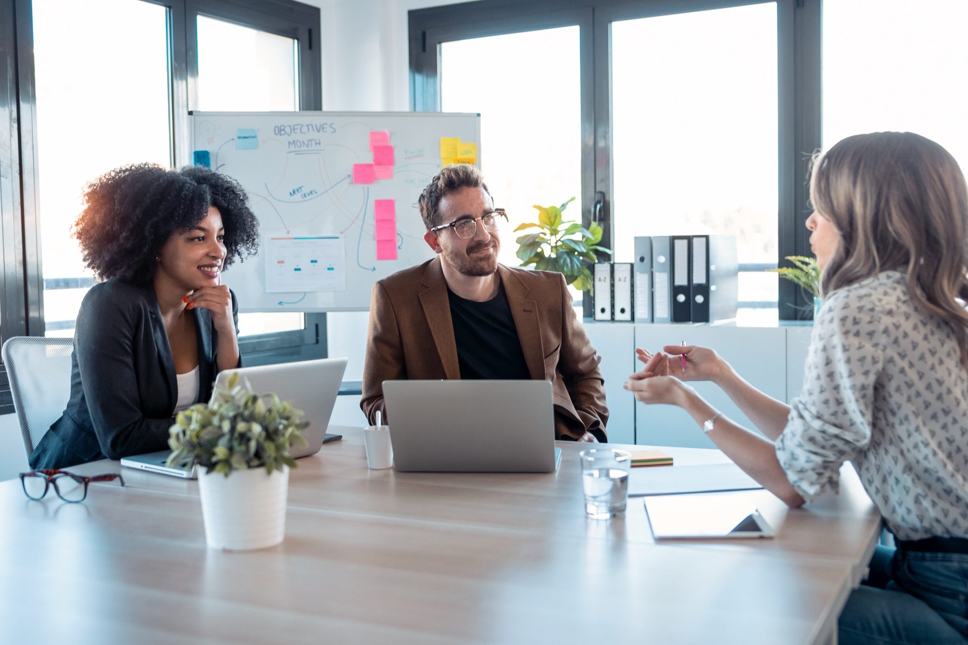 Internationaler Business-Central-Rollout im Projektmeeting